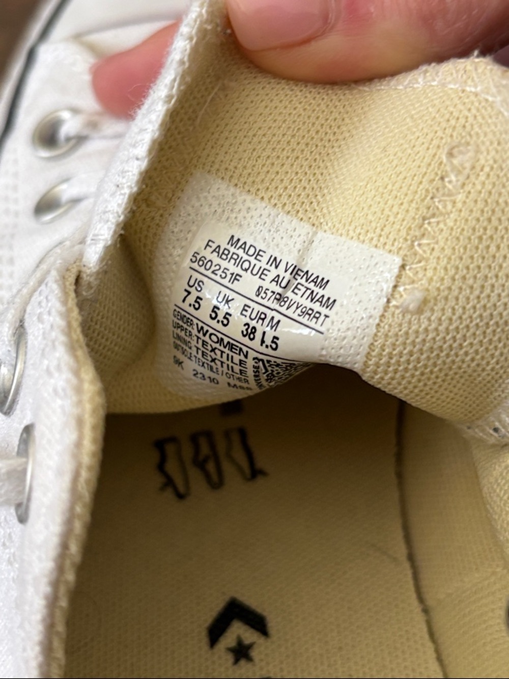 Converse White Low Top platform Sneakers - Picture 5 of 5
